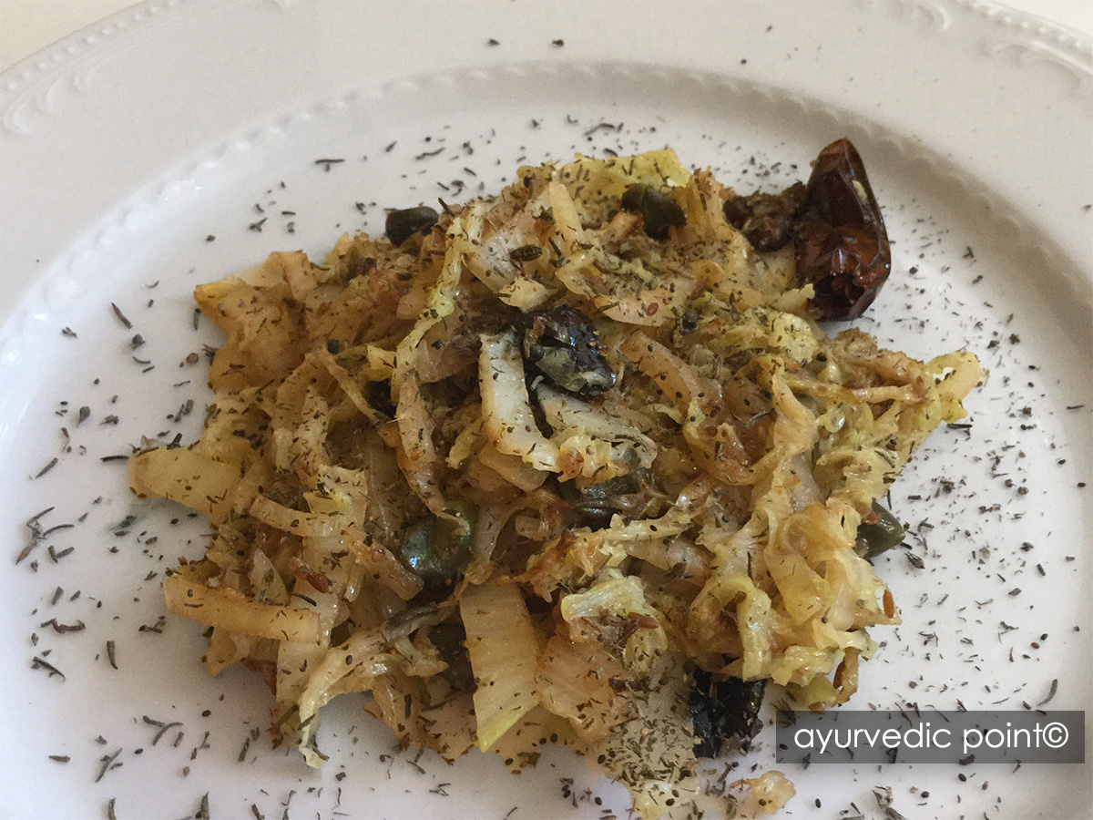 Cavolo cinese con olive e capperi ricetta ayurvedica vegetariana indicata per kapha e vata